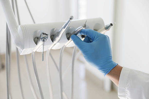 Professional Emergency Dentist technician working in Harrisonburg city County, VA